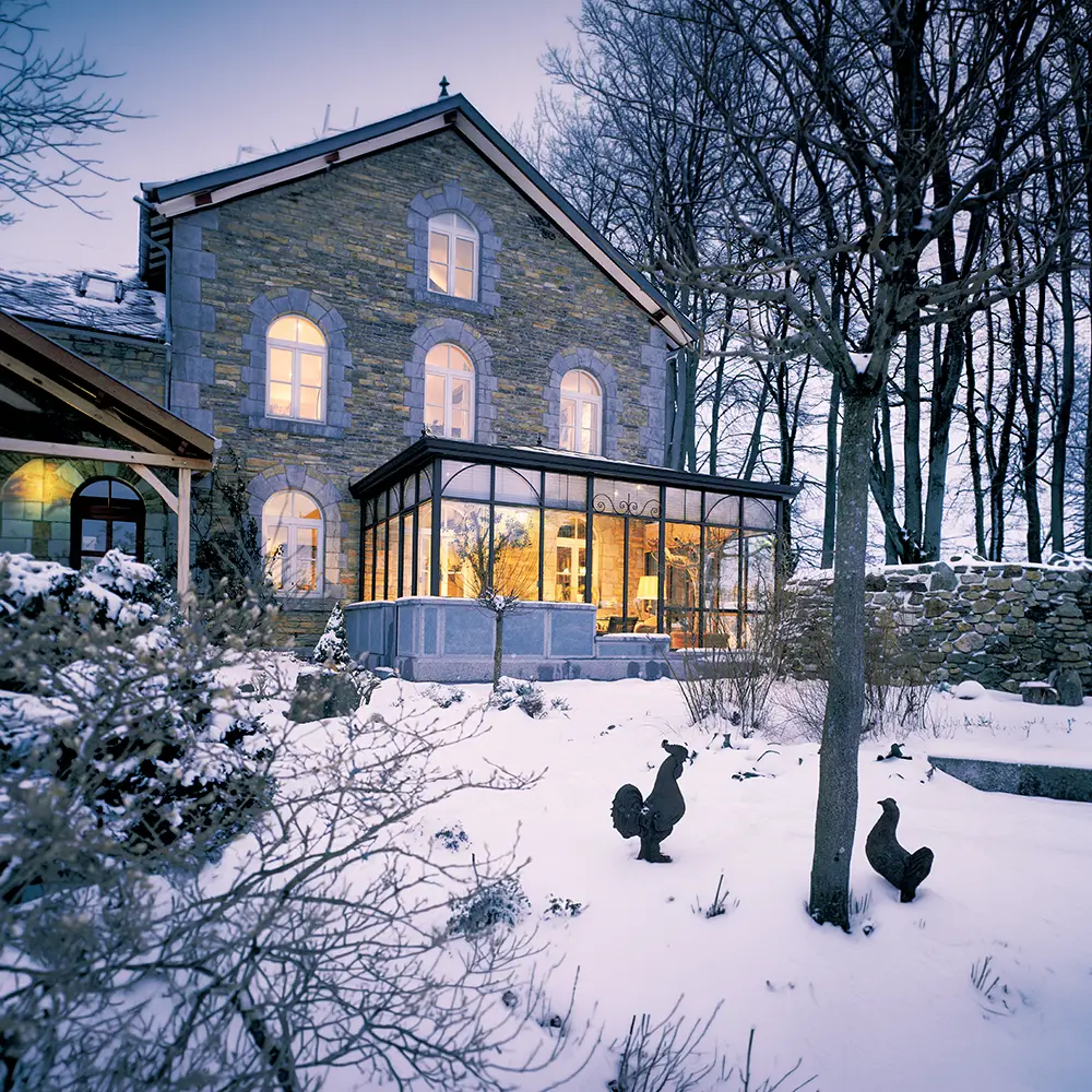 veranda-orangerie-traditionnelle-maison-pierre
